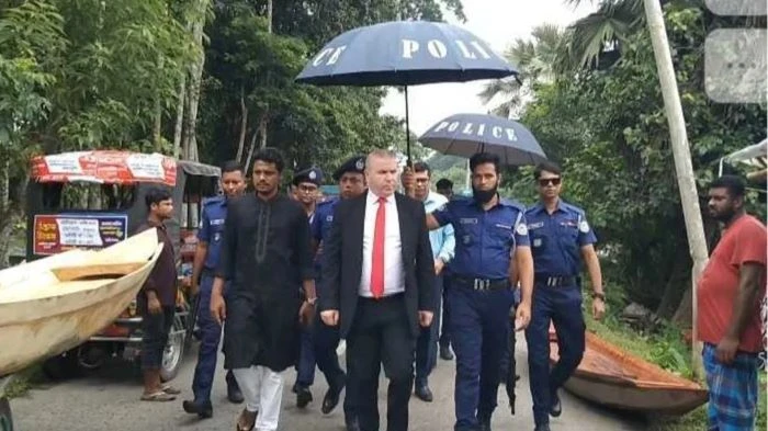 বাংলাদেশ থেকে নৌকা কিনতে চায় আলজেরিয়া, বিনিয়োগেও আগ্রহী